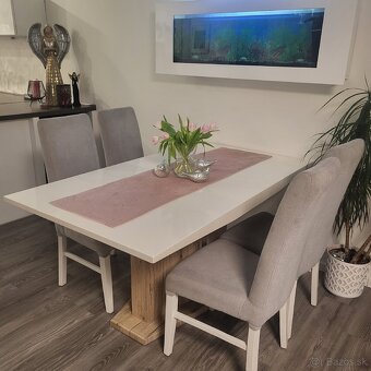 Jedálny stôl a stoličky - 2