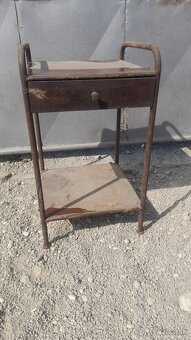 Starý kovový stilík 80eur - 2