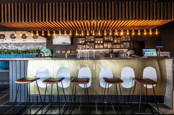 ✈️ ODSTÚPENIE ZABEHNUTEJ REŠTAURÁCIE PILOT BAR, KOŠICE – EXK - 2
