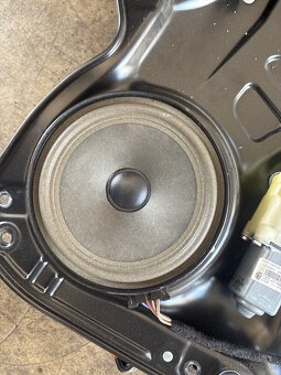 Predné reproduktory VW Passat b6 - 2