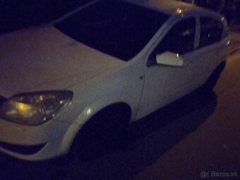 Predám Opel Astra h - 2