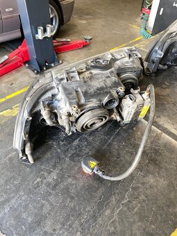 BMW e39 Xenony - 2