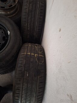 2x 235 60 R18 letne - 2