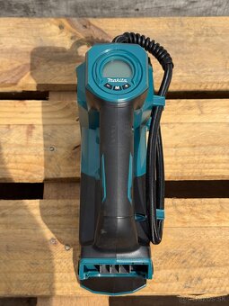 AKU kompresor Makita - 2