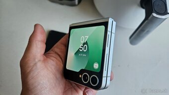 Samsung Galaxy Z Flip 6 mint - 12/256GB - aj vymením - 2
