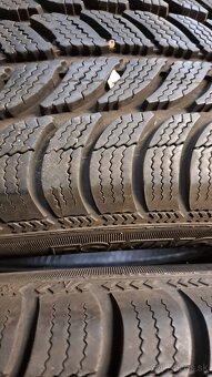 Predám 2ks pekné zimné 185/65r15-88T Sava - 2