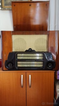 Starožitný rádio - gramofón - 2