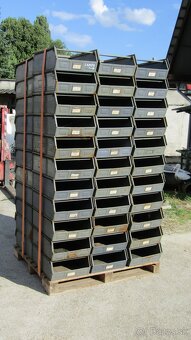 Plechové silné boxy na náradie,materíal a podobne. - 2
