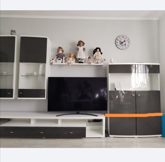 Obyvačkova stena - 2