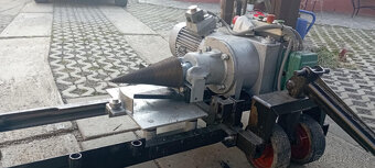 Kužeľová štiepačka - 2