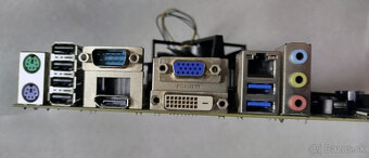 doska Fujitsu LGA1150 + Intel Core i3-4130 - 2