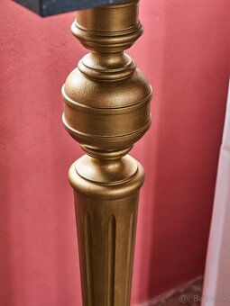 Podstavec s mramorovou doskou - 2