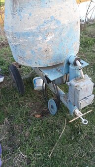 Predám miešačku POKAZENA PREVODOVKA - 2