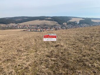 (466 m²) POĽNOHOSPODÁRSKY POZEMOK - 2