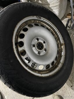 5x112 215/65 R16 et33 plechové disky - 2