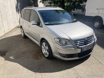 Vw Touran 2.0 TDi 103 kW M6 - 2