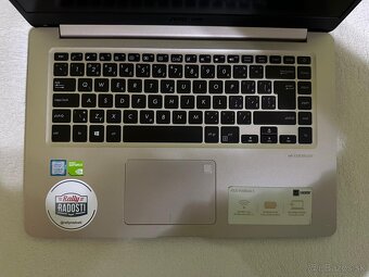 ASUS VivoBook S15 gold - 2