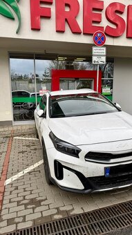 Predám veľké parkovné miesto - 2