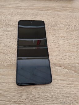 Samsung Galaxy Z Flip 5 8/256GB - 2