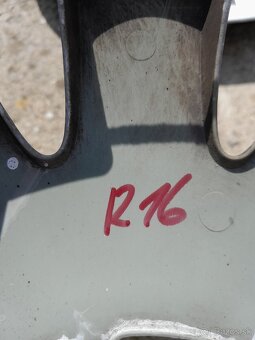 Puklice Bmw R16 - 2