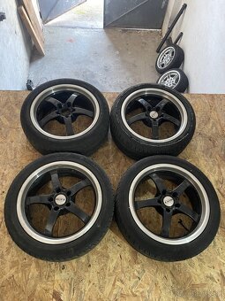 Dotz R17 - 2