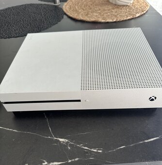 Xbox one s - 2