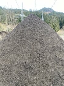 preosievana záhradná zem, ornica,zem, hlina ,raselina - 2