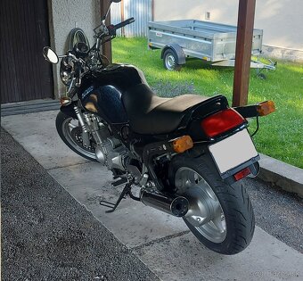 Suzuki GSX 1100 G - 2