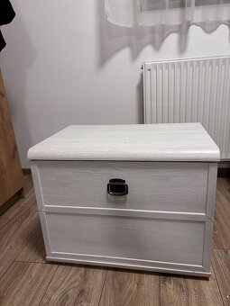 Nočný Stolík - 2