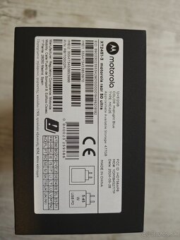 Motorola razr 50 ultra 12/512gb - 2