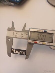 Magnat logo, nápis - 2