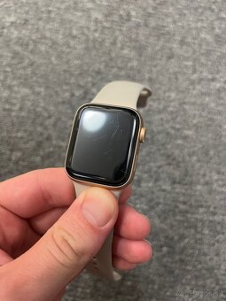 Apple Watch SE 40mm Gold - 2