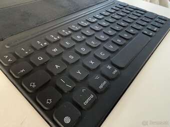 Apple Smart Keyboard pre iPad 7 8 9, iPad AIR 3 iPad Pro - 2