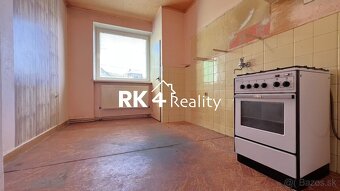 RK4 - REZERVOVANÉ - priestranný 3 izbový byt - 2