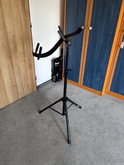 Drziak na gitaru - 2