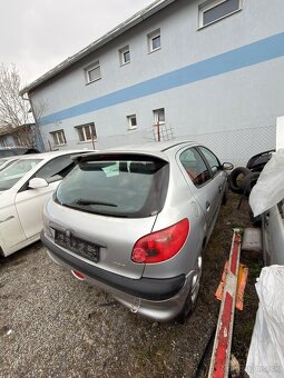 Peugeot 206 - 2