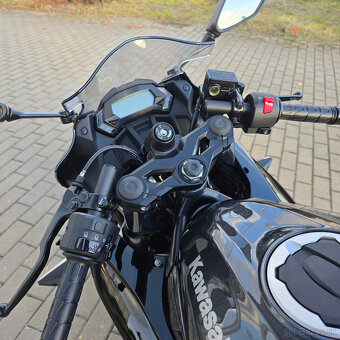 Kawasaki Ninja 125 - 2