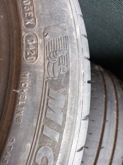 Michelin 245/45 ZR 17 - 2
