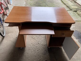 Písací stôl - 2