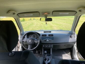 SUZUKI SWIFT 1.3, BENZÍN - 2