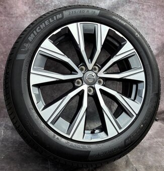 Letní sada Volvo XC40/V90 CC 235/50R19 103V - 2
