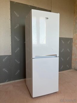 Beko RCSA 240K30W kombinovaná chladnička - 2