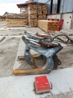 drapák na guľatinu - 2