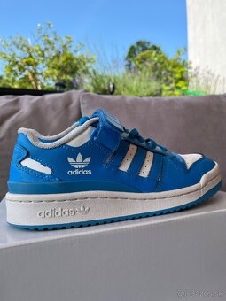 Dámske tenisky Adidas 38 a 1/2 - 2