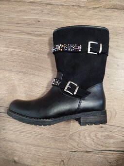 Dievčenské čižmy - 2