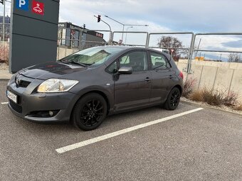 Toyota Auris 1.4 D-4D - 2