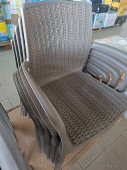 Ratanové stoličky - 2