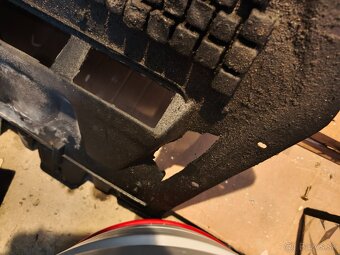 Spodny kryt motora Passat b6 - 2