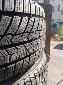 Zimné pneu 235 55 17 - 2