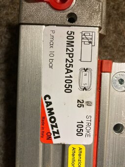 Bezpiestnicový piest - 2